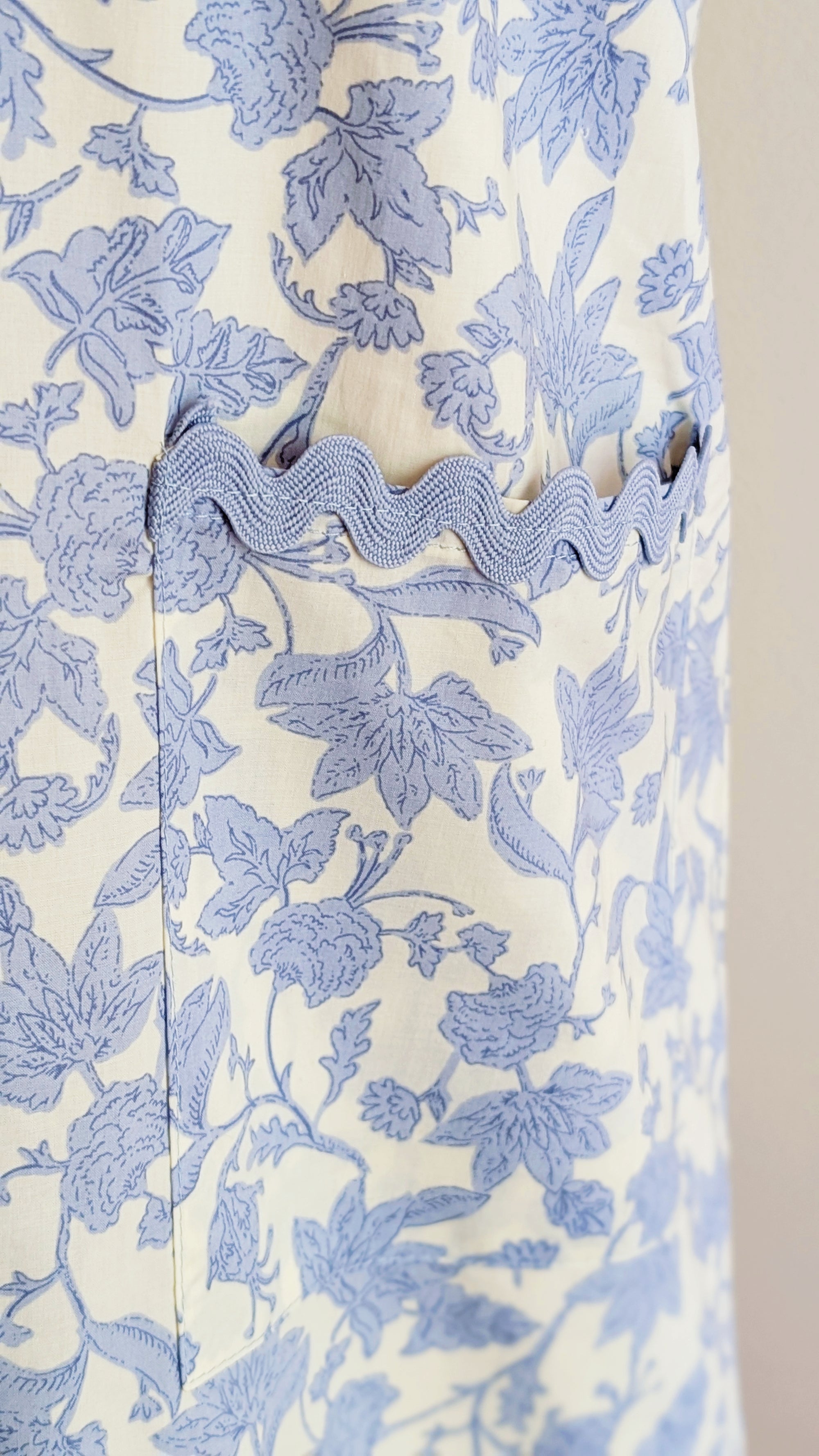 blue floral shift dress