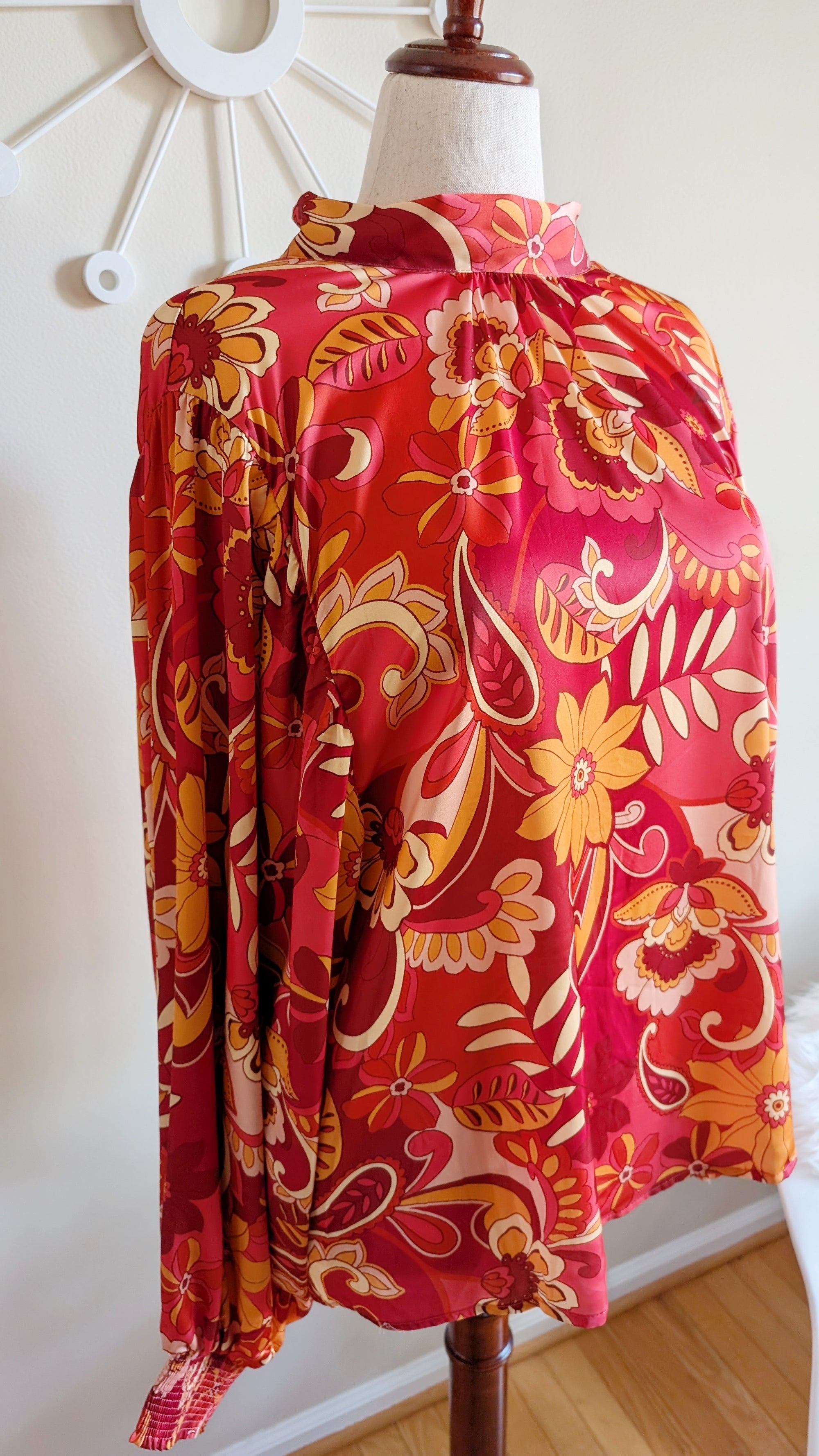 Retro Print Back Neck Tie Blouse