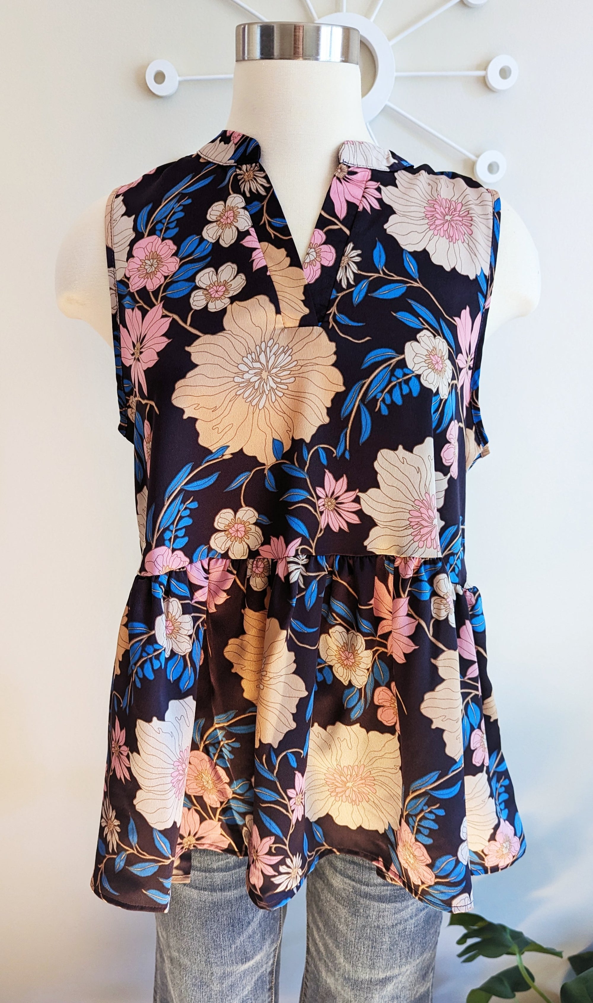 Sleeveless Retro Print Tiered Blouse