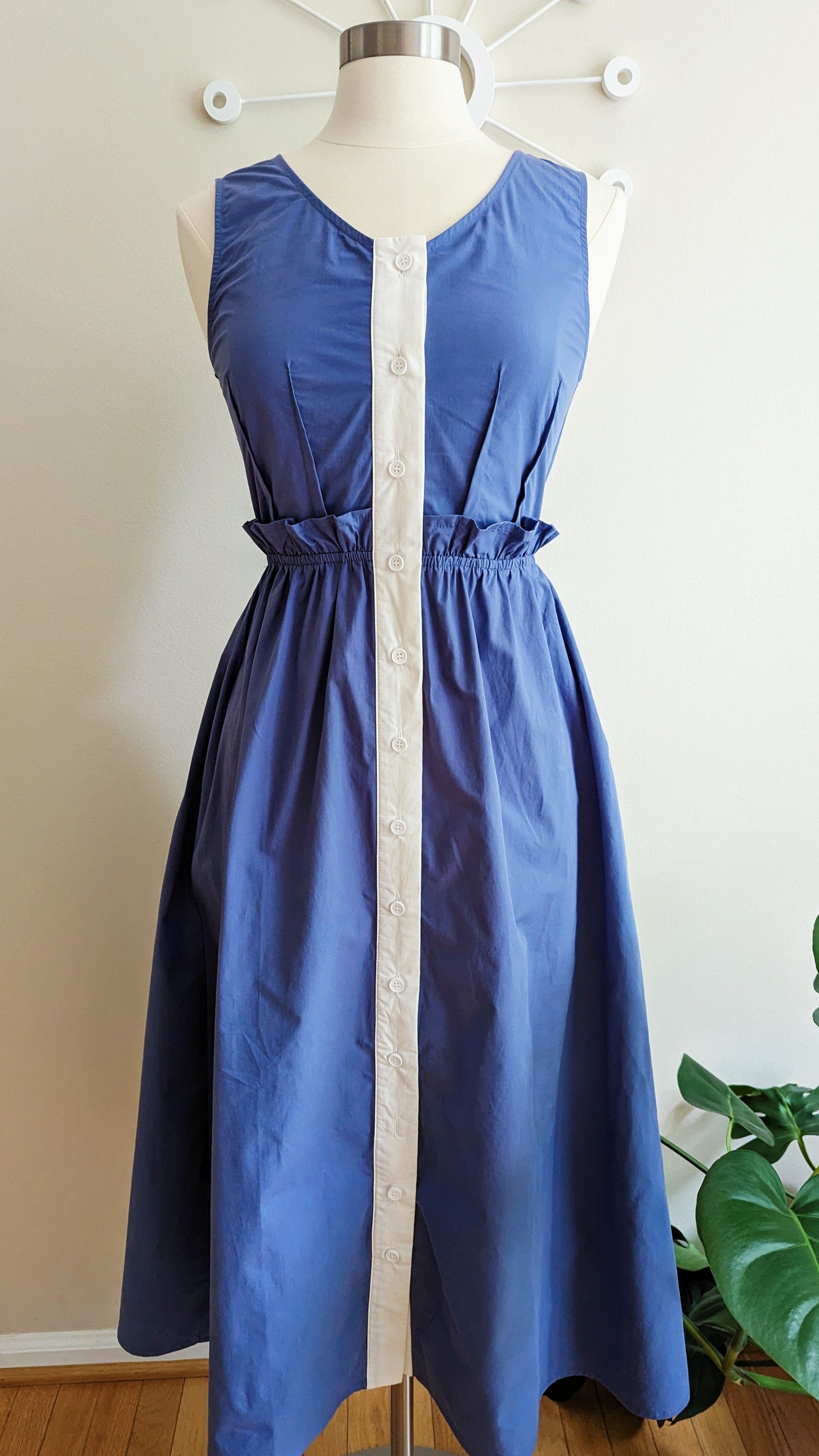 Button Down Contrast Sleeveless Midi Dress