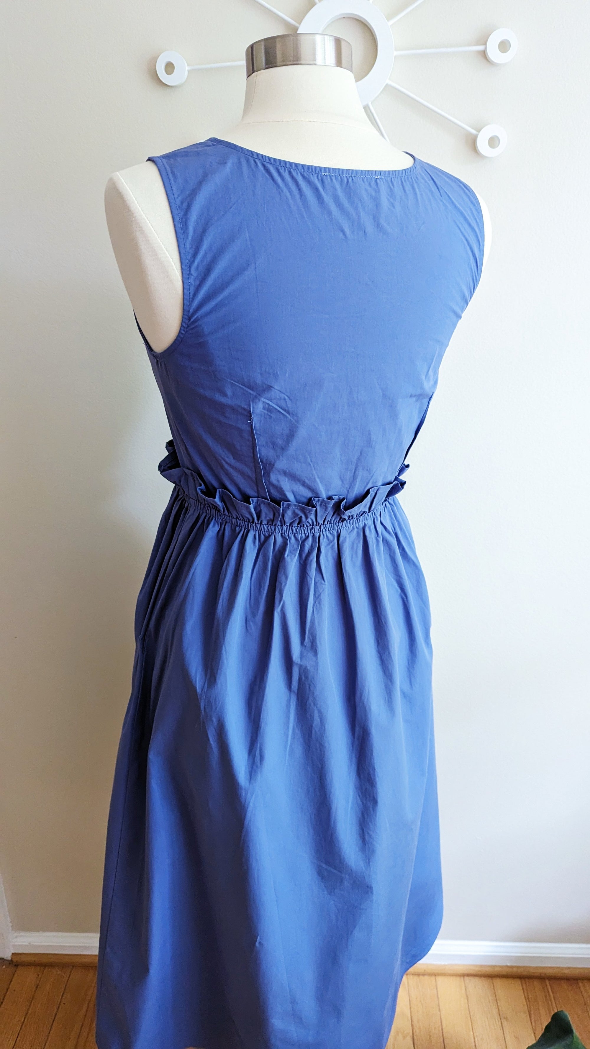 Button Down Contrast Sleeveless Midi Dress