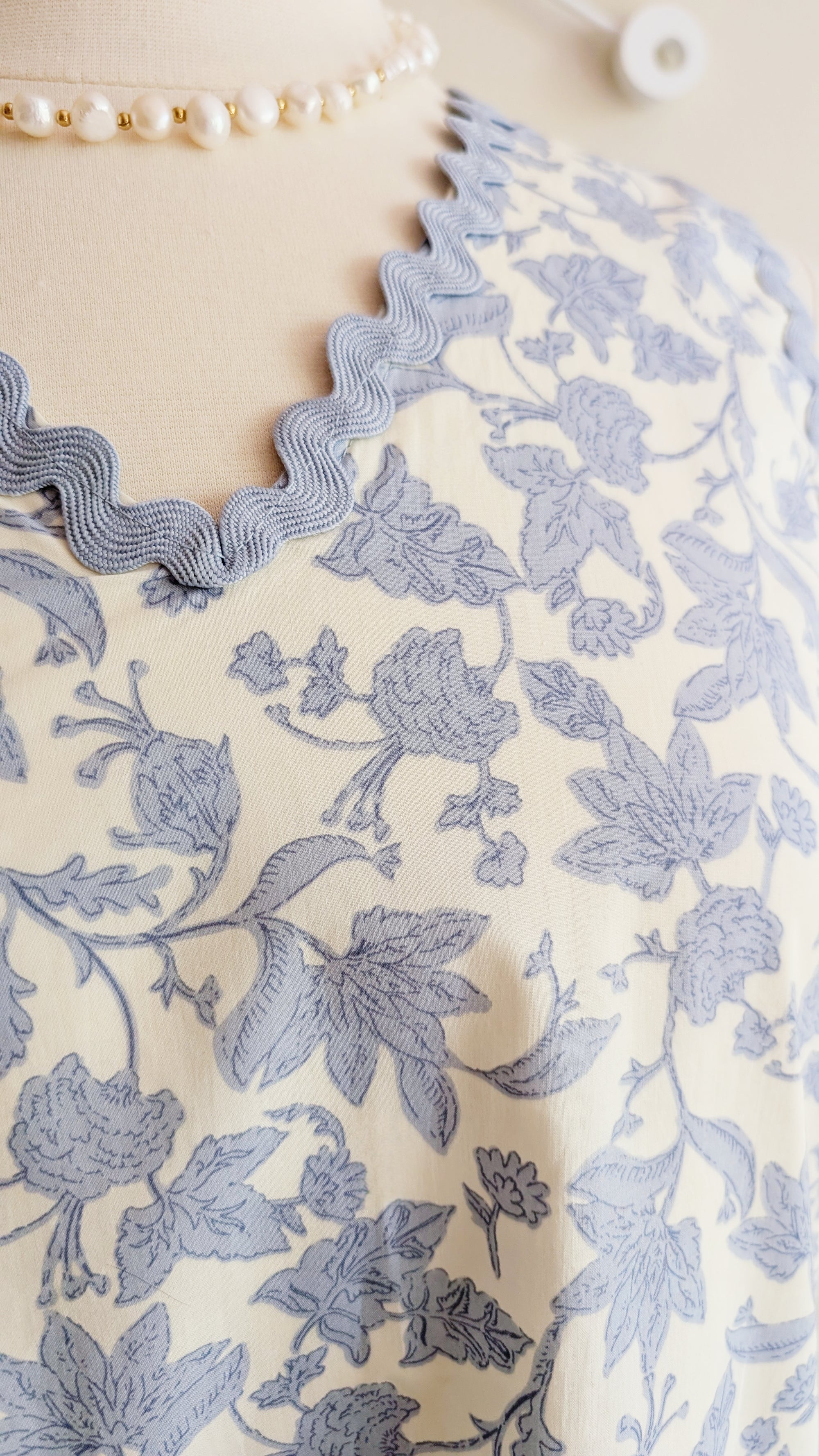blue floral shift dress